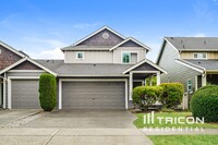 Building Photo - 4422 Roxanna Loop SE