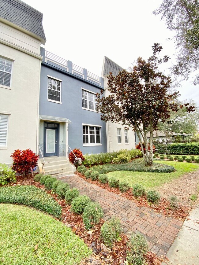 Building Photo - LUXURY TOWNHOME IN SODO 3/2.5 PLUS OFFICE AND BONUS ROOM  - DOWNTOWN ORLANDO