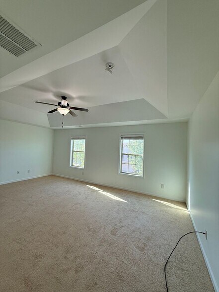 Building Photo - 5828 Bradshaw Ct