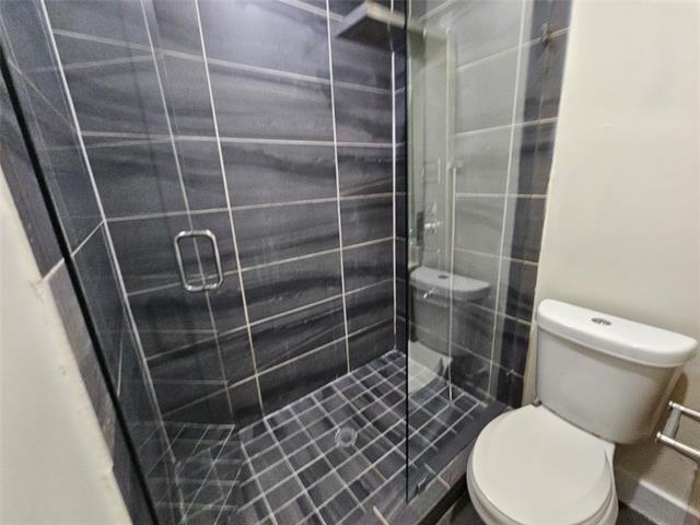 Building Photo - 4806 Virginia Ave