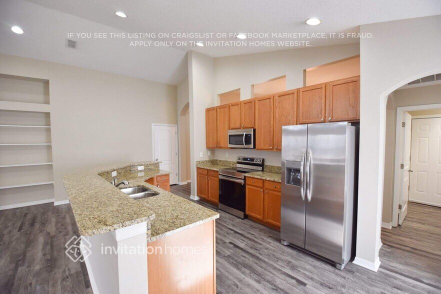 Building Photo - 3307 Coconut Grove Rd