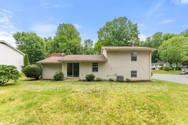 Building Photo - 2516 Tabor Ct