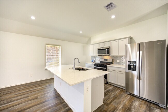 Building Photo - 5406 Castlebury Meadows Dr