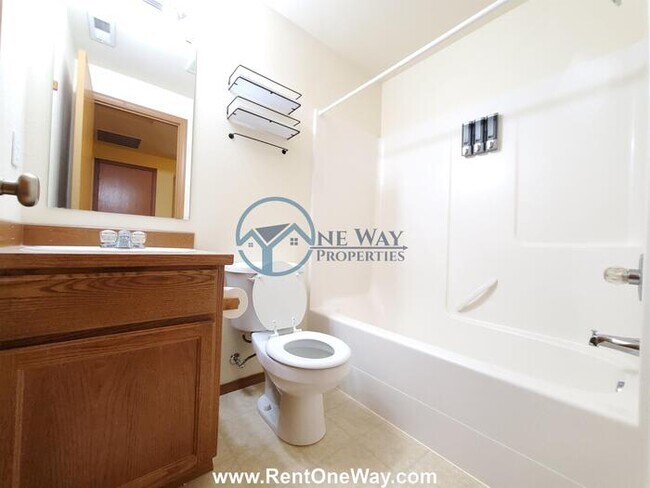 Building Photo - 103 165th St S