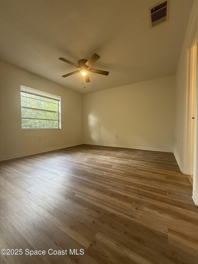 Building Photo - 3689 Longbow Rd