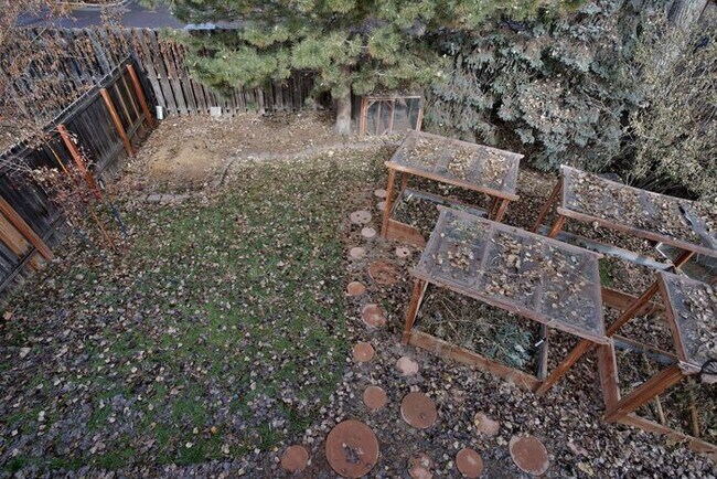 Building Photo - 3 Bedroom, 2.5 Bath Townhome