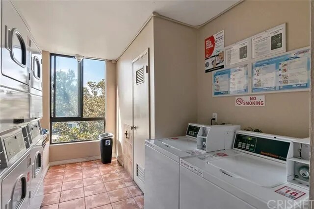 Building Photo - 7826 Topanga Canyon Blvd