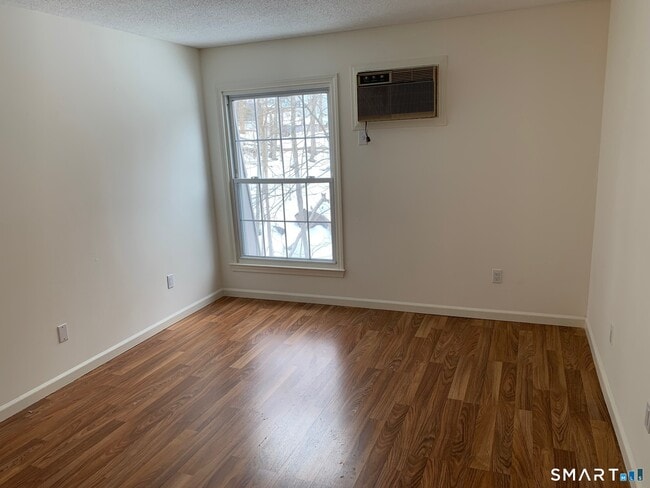 Building Photo - 34 A Padanaram Rd