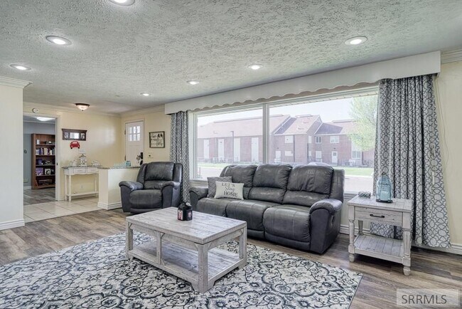 Building Photo - 947 Cassia Ave