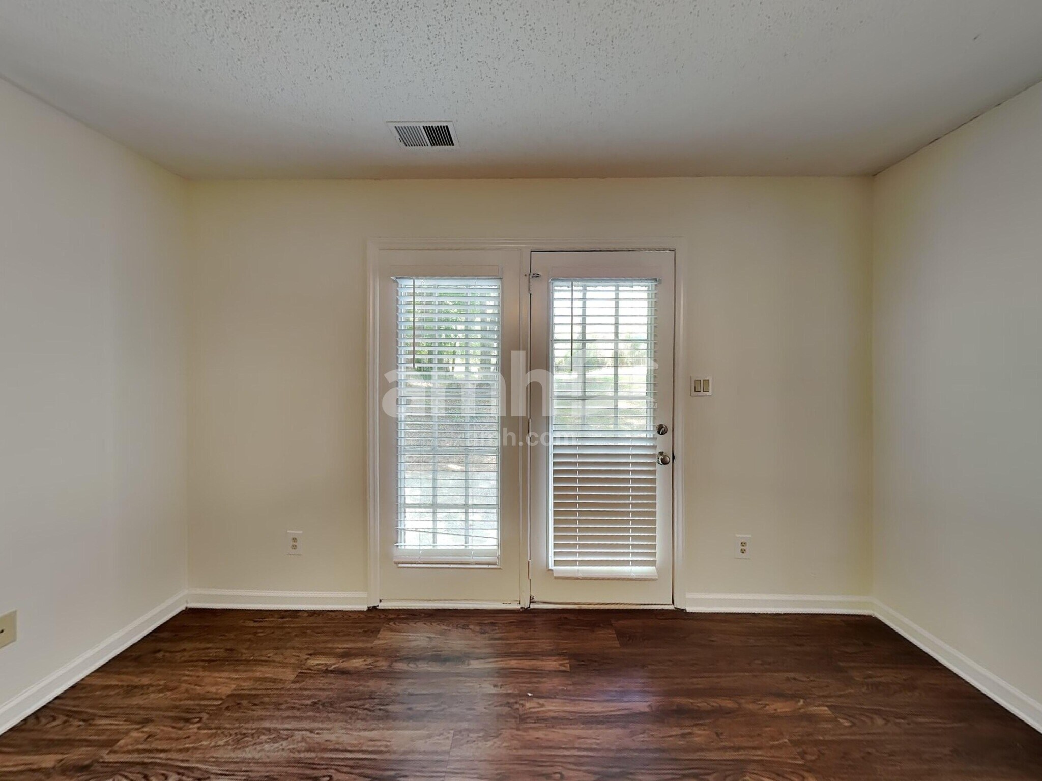 Building Photo - 2601 Briar Ridge Dr