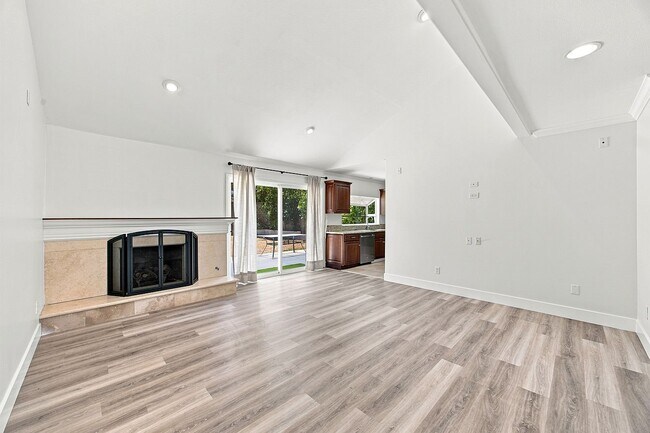 Building Photo - 17006 Countrypark Ln