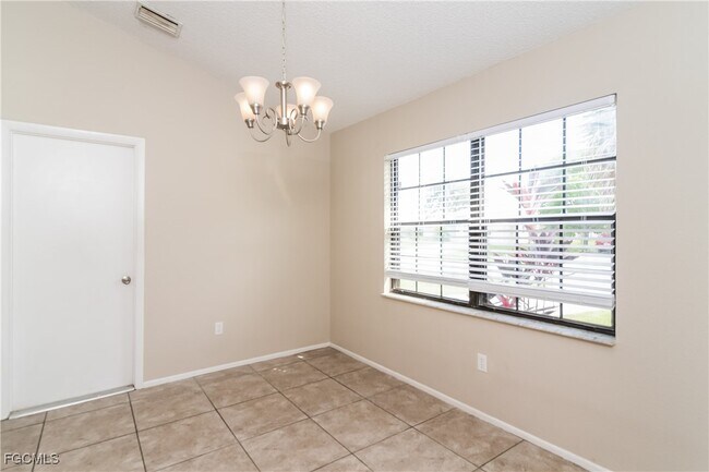 Building Photo - 3421 32nd St SW