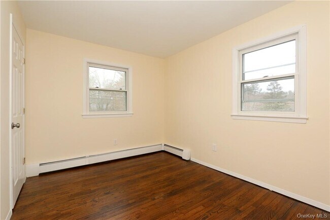 Building Photo - 158 Dykeman Rd