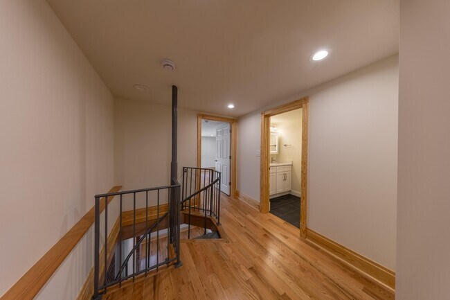 Building Photo - 3233A Morgan Ford Rd