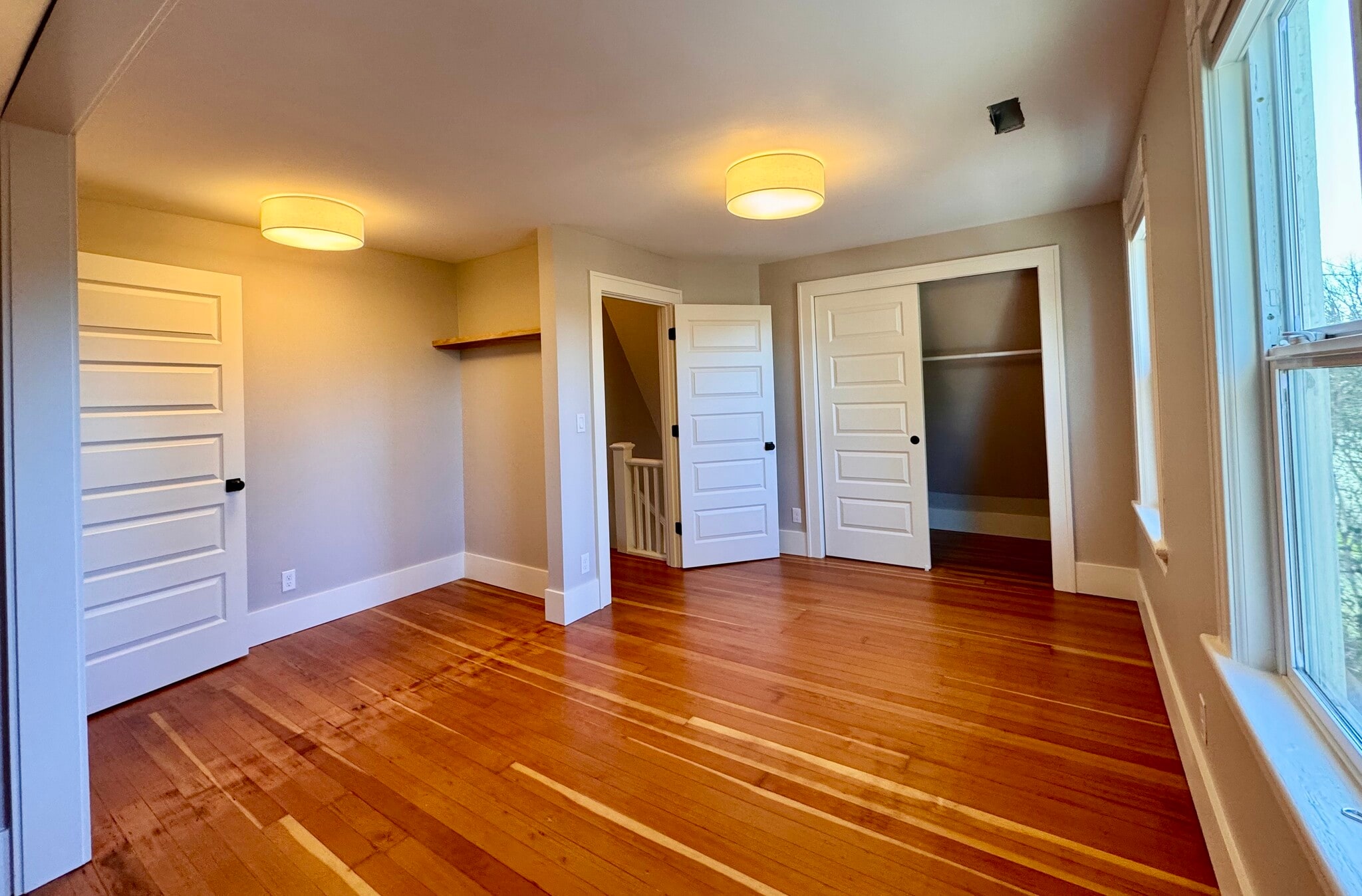 Building Photo - 7094 NE 8th Ave