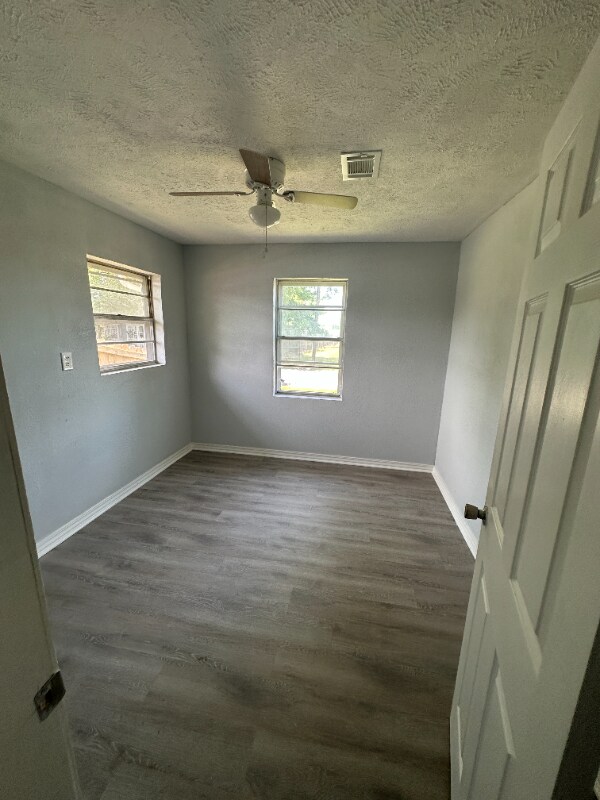 Building Photo - 222 E 38th St