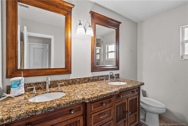 Building Photo - 3 Rio Vista Dr