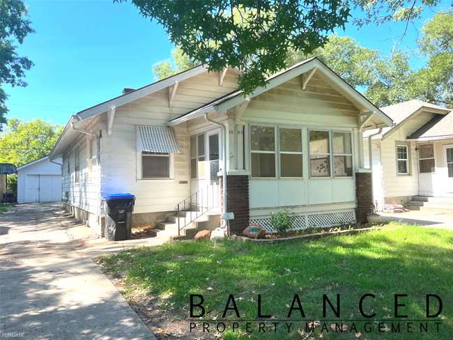 Primary Photo - 2 br, 1 bath House - 1007 SW Watson Ave