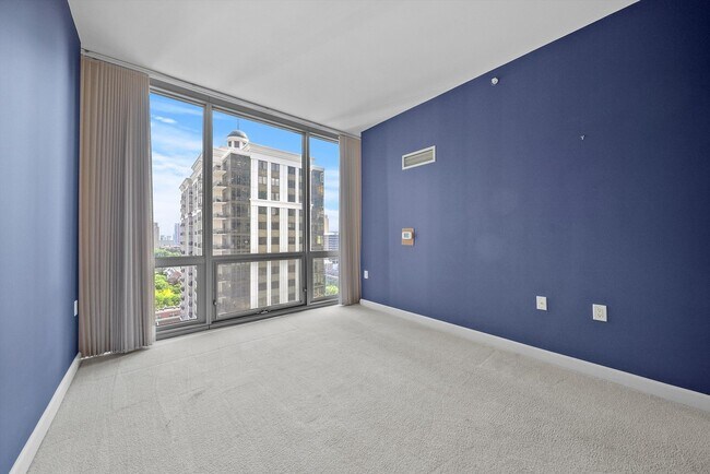 Building Photo - 1235 S Prairie Ave