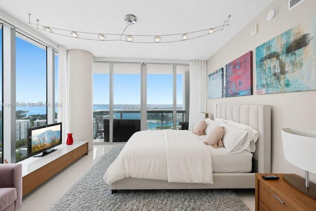 Building Photo - 6899 Collins Ave