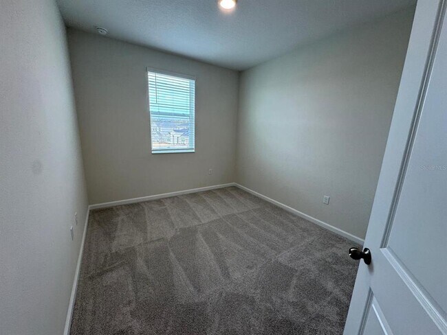 Building Photo - 342 Lady Palm St