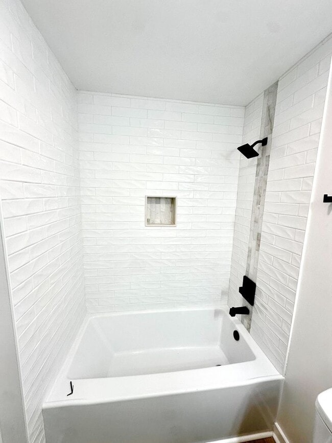 Building Photo - 1351 Whig Ct