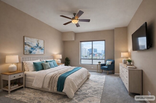 Building Photo - High Rise Stunner!