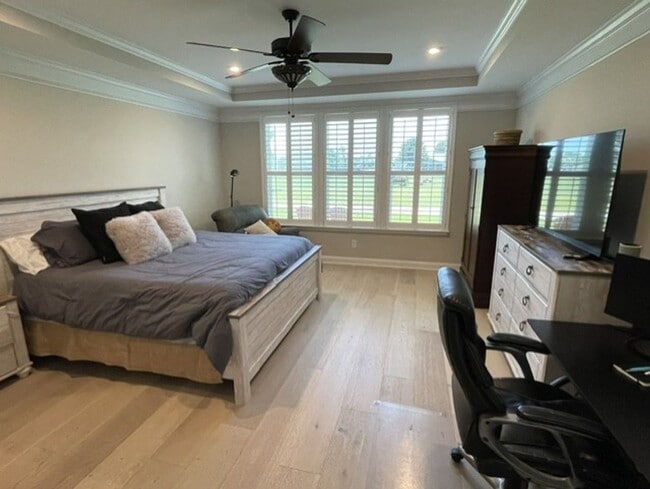 Building Photo - Unfurnished Luxury Golf Course Home in Sun City - 3BR - 3.5BA - Private Den