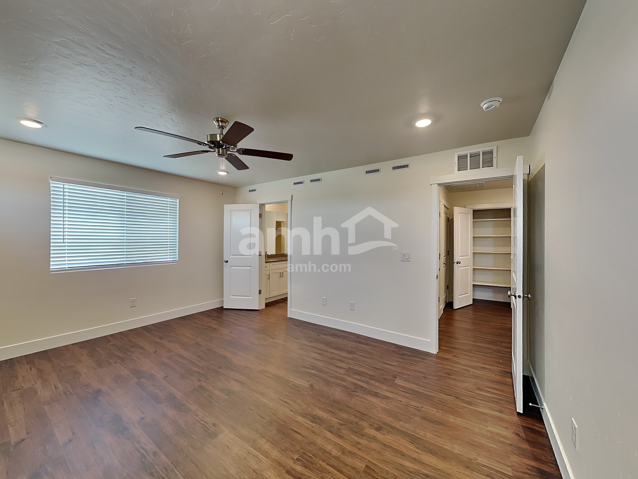 Building Photo - 4053 N Keklik Ave
