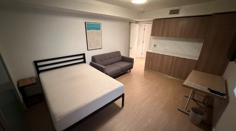 Building Photo - 11665 Mayfield Ave