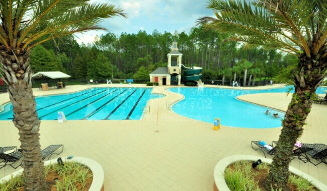 Building Photo - 1025 Wilmot Pl