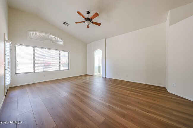 Building Photo - 13398 N 177th Dr