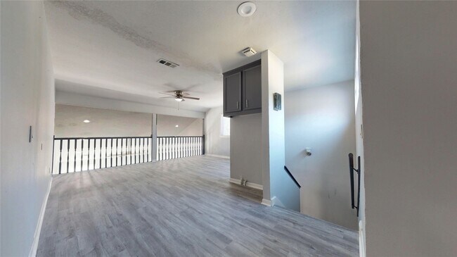 Building Photo - 14715 Woodward Gardens Dr