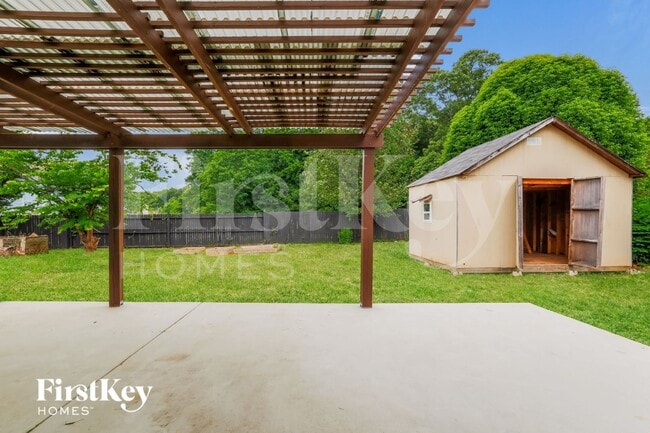 Building Photo - 213 Whistleville Ct