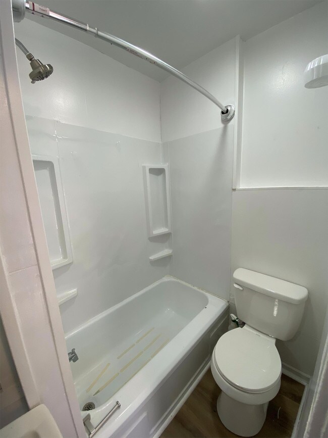 Building Photo - 1520 Liberty St