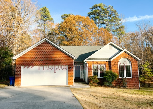 Primary Photo - 5711 Meadowood Ln