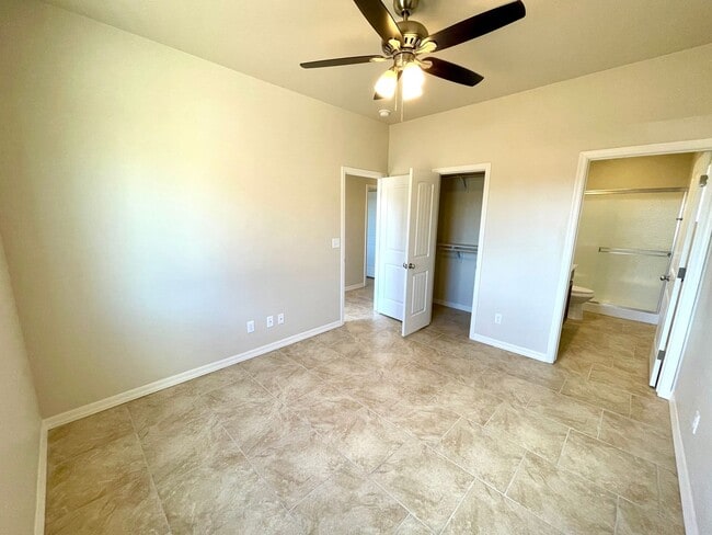 Building Photo - 2024 Built 2 Bedroom Home with 2 Car Garage!
