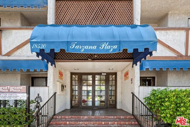 Building Photo - 18530 Hatteras St