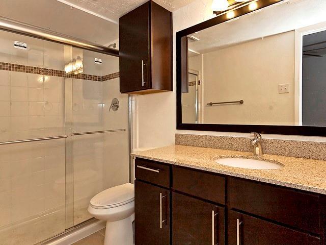 Building Photo - 5909 Birchbrook Dr