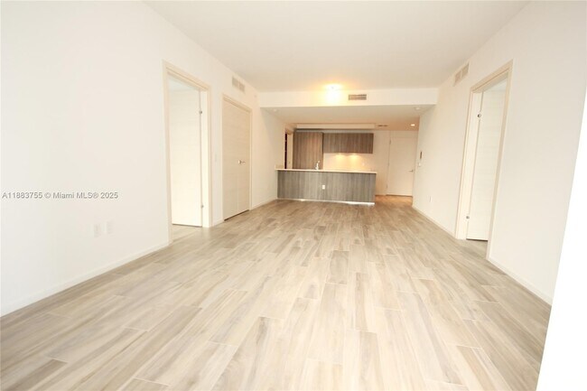Building Photo - 801 S Miami Ave