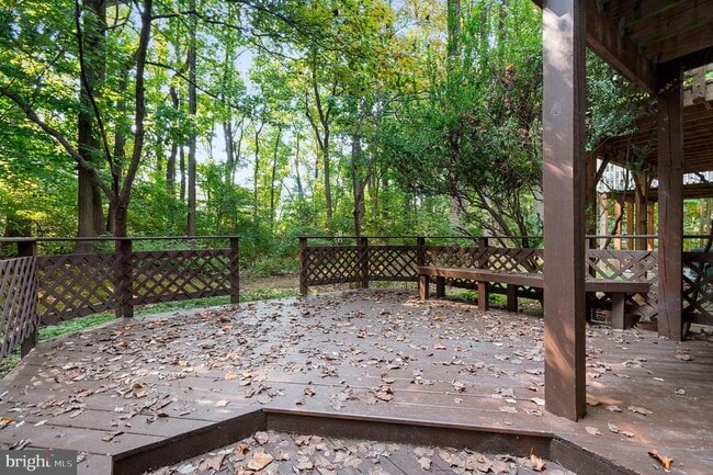 Building Photo - 10504 Pine Haven Terrace