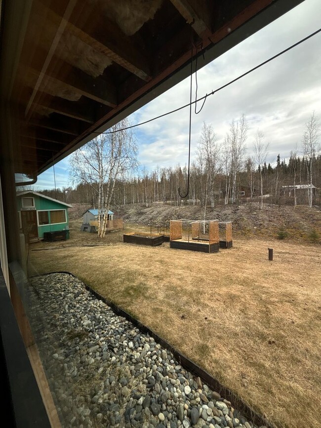 Building Photo - 2010 Steese Hwy