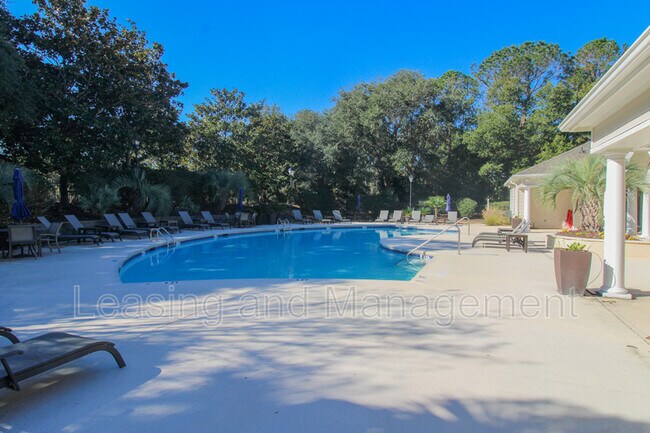 Building Photo - 1300 Park W Blvd