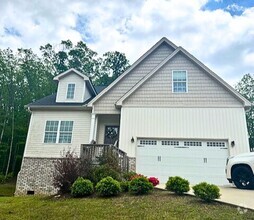 Building Photo - BEAUTIFUL HOME MINUTES FROM HARRISON BAY S...