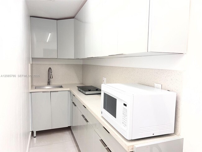 Building Photo - 112XX SW 48th St