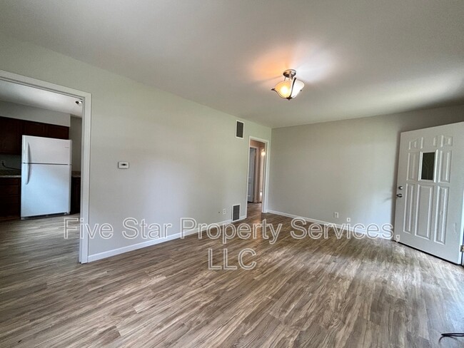 Building Photo - 2404 S Whittier Ave