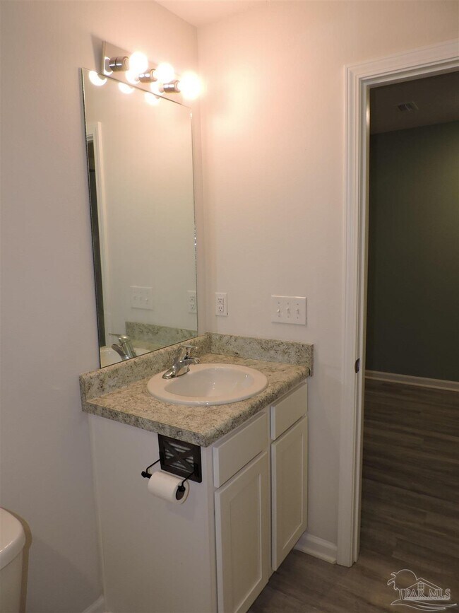 Building Photo - 5903 Laurel Oak Dr