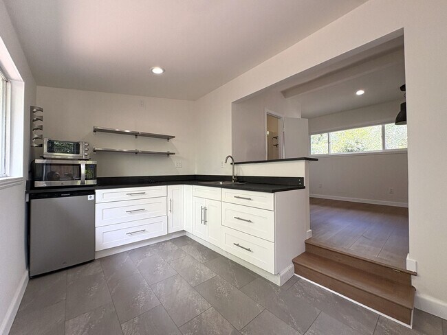 Building Photo - Exceptional Estate with Main Residence, Two ADUs & Office
