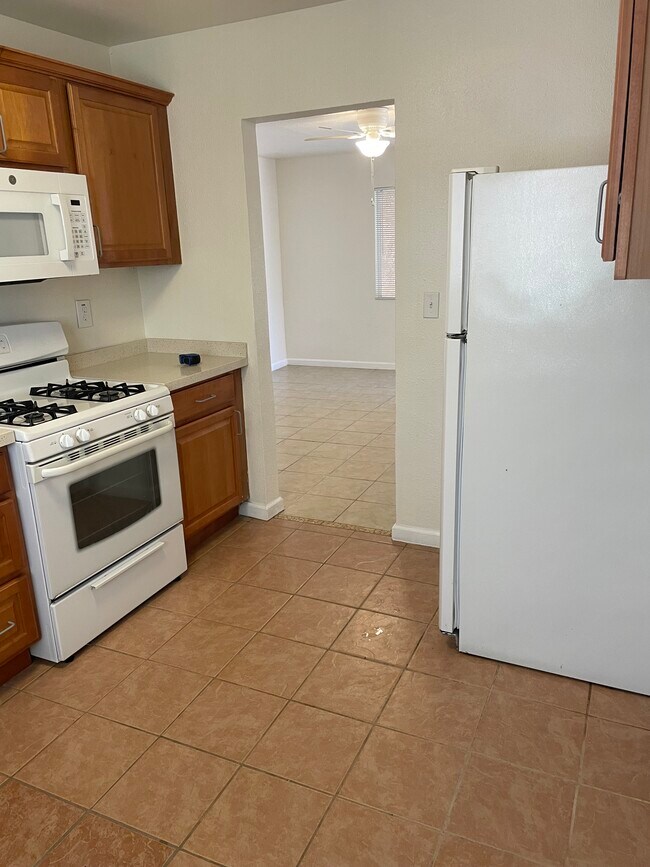 Building Photo - 4654 33rd St