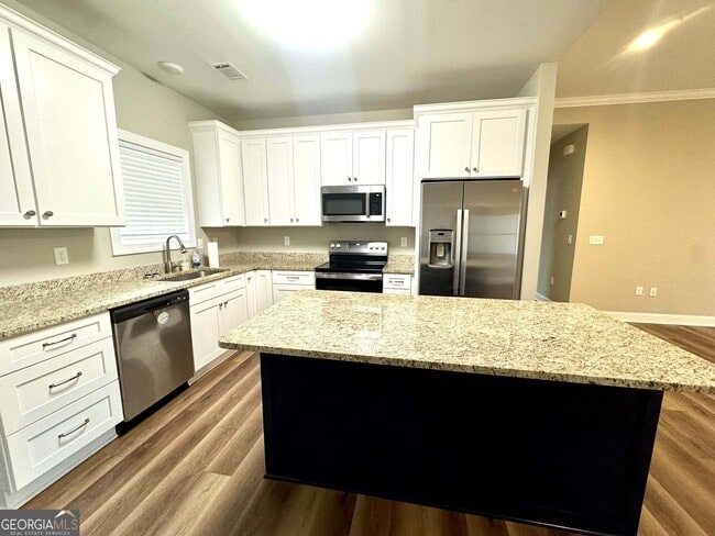 Building Photo - 613 Shady Grove Church Rd